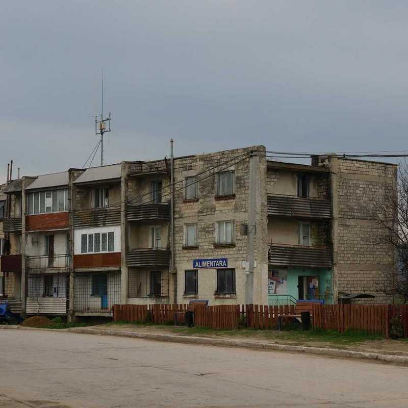 heruntergekommene Häuserfronten in Chisinau