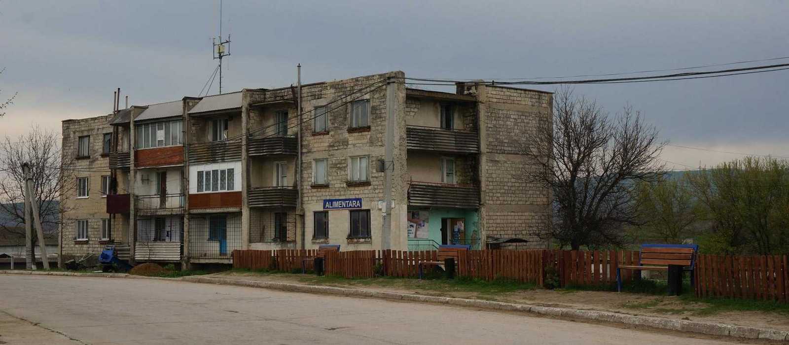 heruntergekommene Häuserfronten in Chisinau